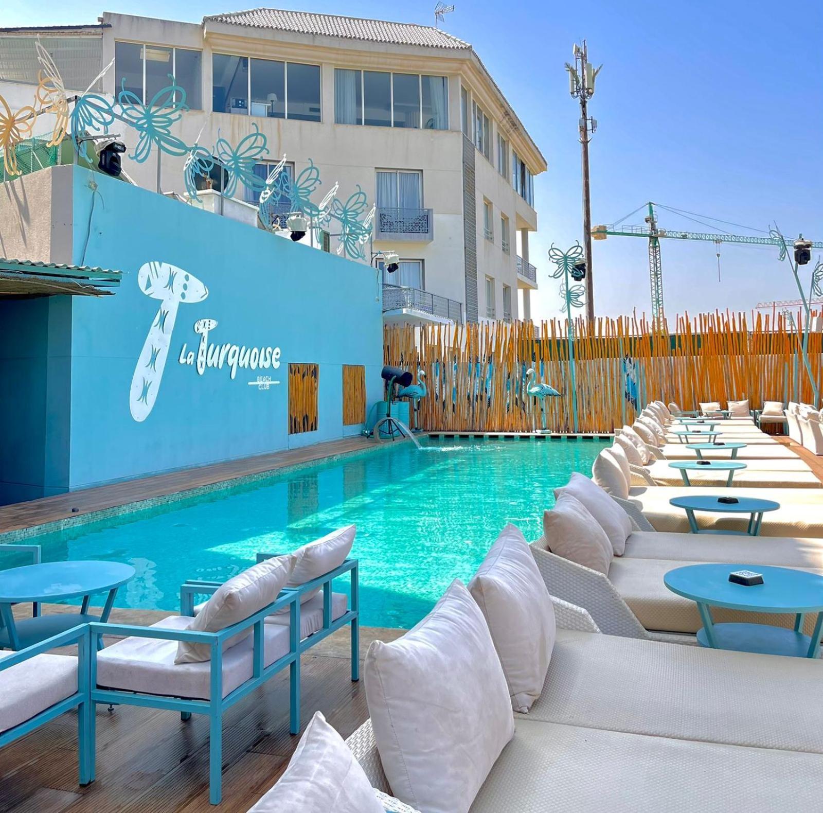 Mandarin Palace Hotel & Spa Tanca Dış mekan fotoğraf The pool at the nightclub